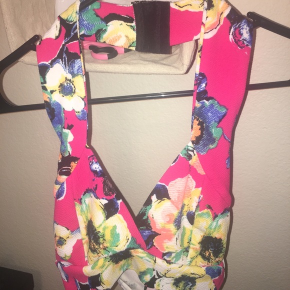 Floral halter top