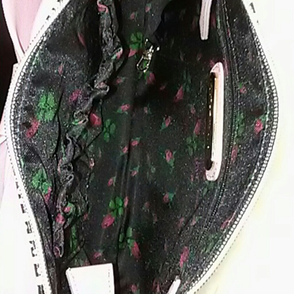 🎀🎀3x HP🎀🎀 Betsey Johnson big bow clutch - Picture 3 of 4