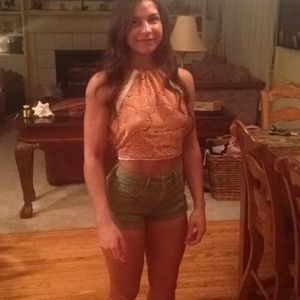 Meet your Posher, Victoria