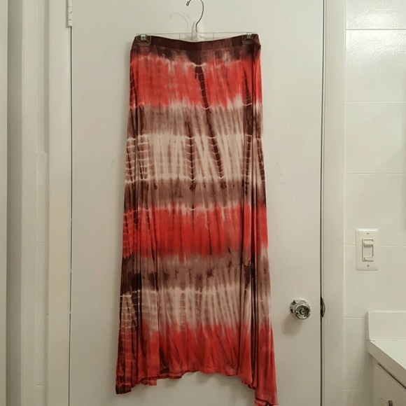 Dresses & Skirts - Skirt