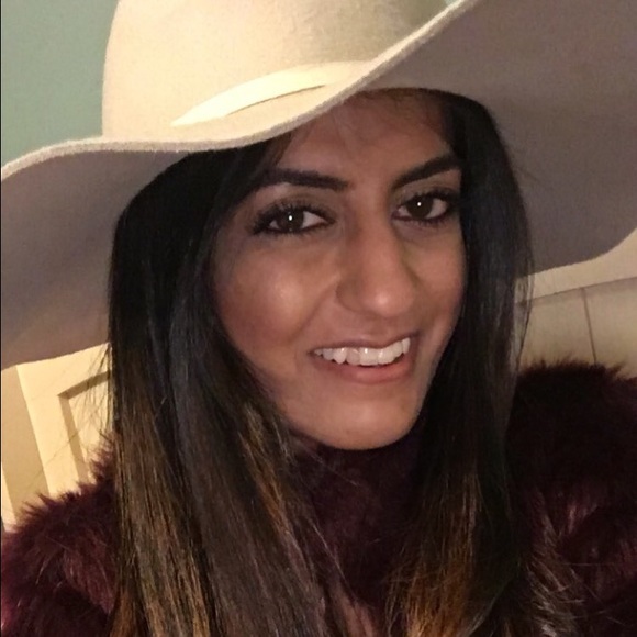 Faux fur - Picture 4 of 4