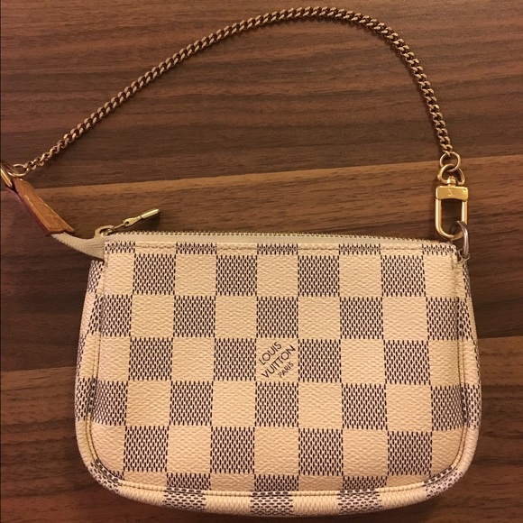 Authentic Louis Vuitton Key Pouch