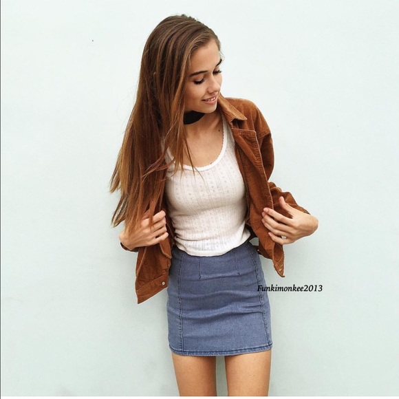 Brandy Melville brown esabelle corduroy jacket - Picture 3 of 3