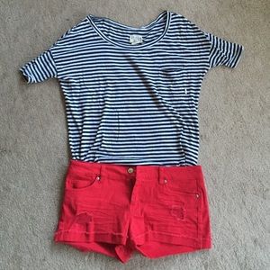 Billabong striped top and red Jean stretchy shorts