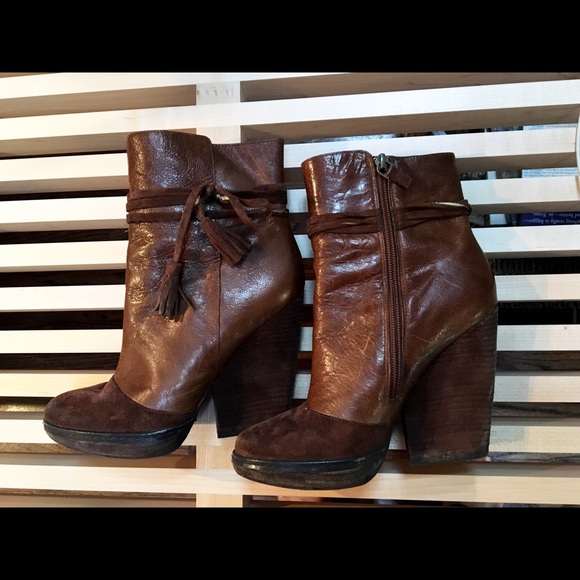 Hinge brand, leather, stacked heel, tassel booties