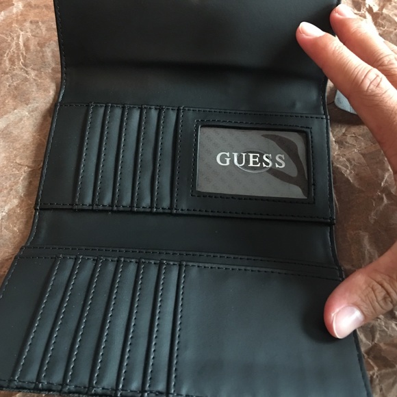 GUESS Slim Clutch Wallet Coal Trifold NEW - Picture 2 of 4