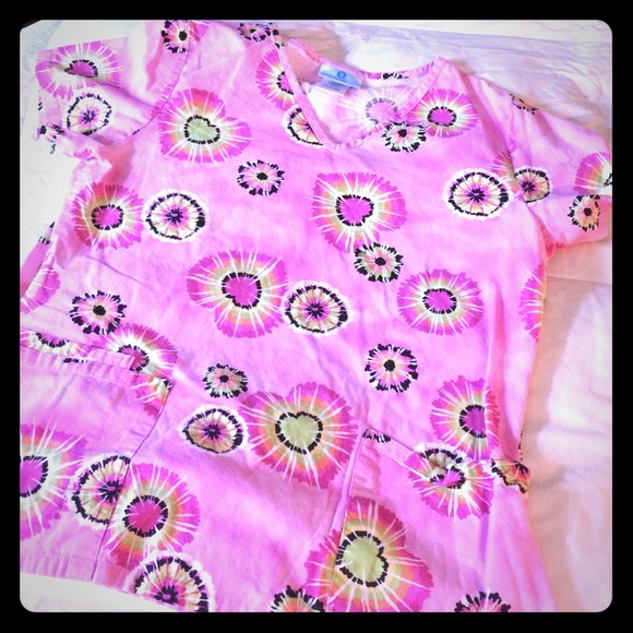 The die scrub top