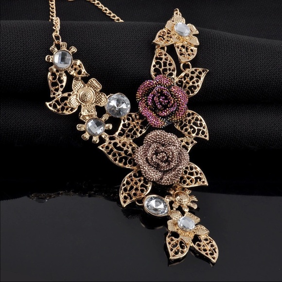 Gold Plated Rose Rhinestone Necklace - Picture 2 of 4