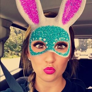 Meet your Posher, Kayla