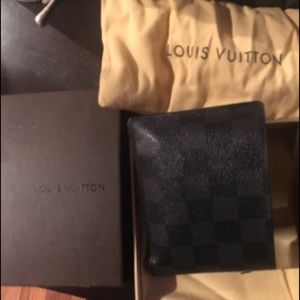 Brand new Louis  wallet for men 100% authentic !!!