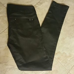 GUESS Suzette Super Skinny