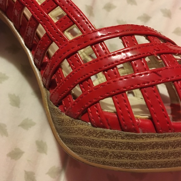 Hot Red Heels.  Really Nice and it great shape! - Picture 3 of 3