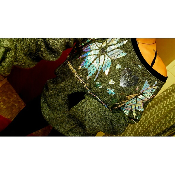 Rare VS PINK snowflake sweatshirt