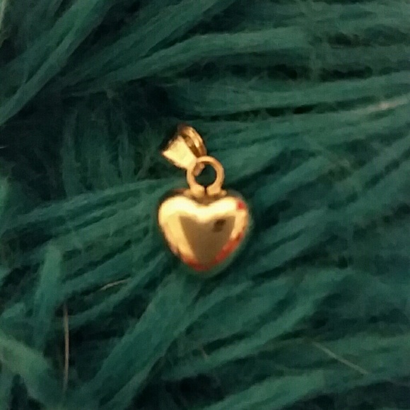 14 carat white gold heart
