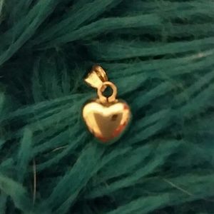14 carat white gold heart