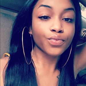 Meet your Posher, Ariel