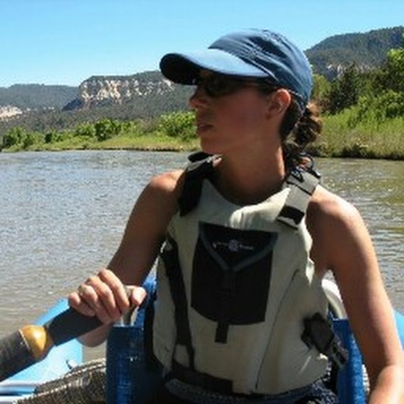 Meet your Posher, Heidi - Picture 1 of 1