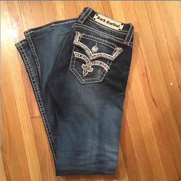 SOLD Rock revival etty boot 27 waist 31 length