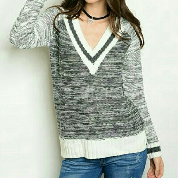 🌻 V-Neck Pullover Sweater - Picture 3 of 4