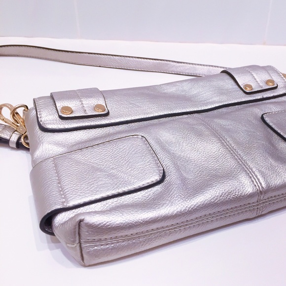 Melie Bianco🍾champagne color purse‼️2 bags in one - Picture 3 of 4