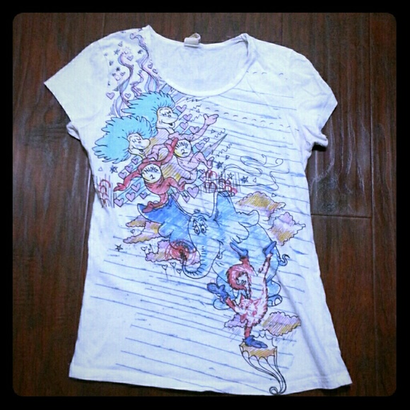 💖SOLD💖 Dr. Seuss Character T-Shirt
