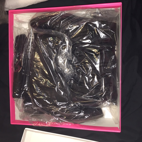 Knee high tassel black boots - Picture 2 of 4