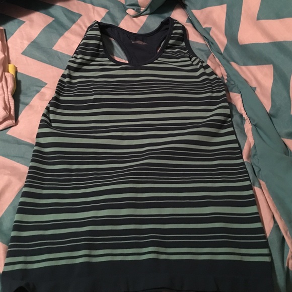 Athleta workout top