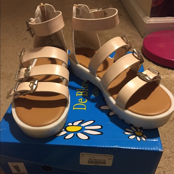 Chunky Sandals - Picture 2 of 4