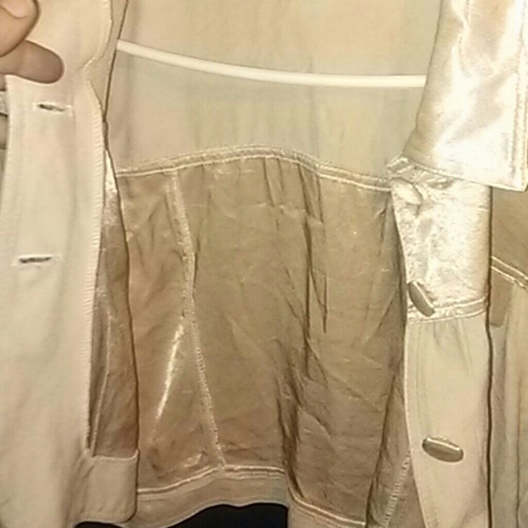 Button up shirt - Picture 3 of 4