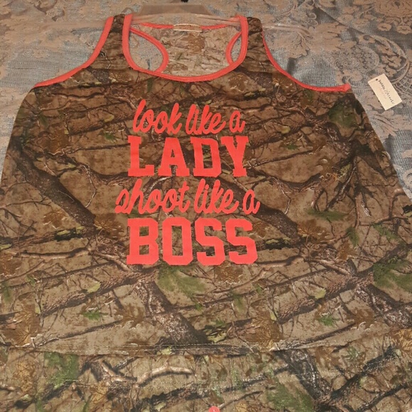 Look like a LADY shoot like a BOSS! - Picture 2 of 4