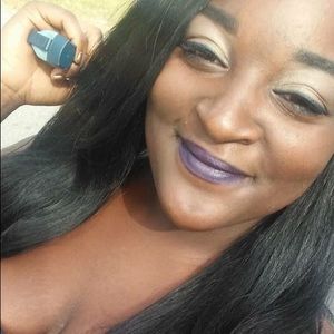 Meet your Posher, Anika