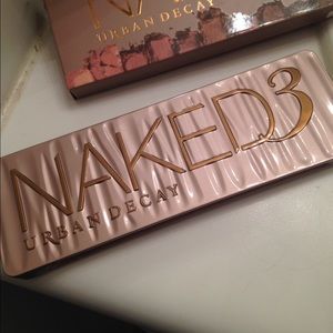 Urban Decay Naked 3
