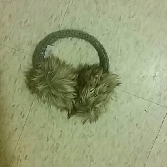 FREE PEOPLE Fuzzy Earmuffs - Picture 2 of 2