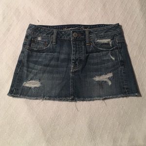 American Eagle mini skirt