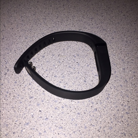 FitBit Flex - Picture 2 of 3