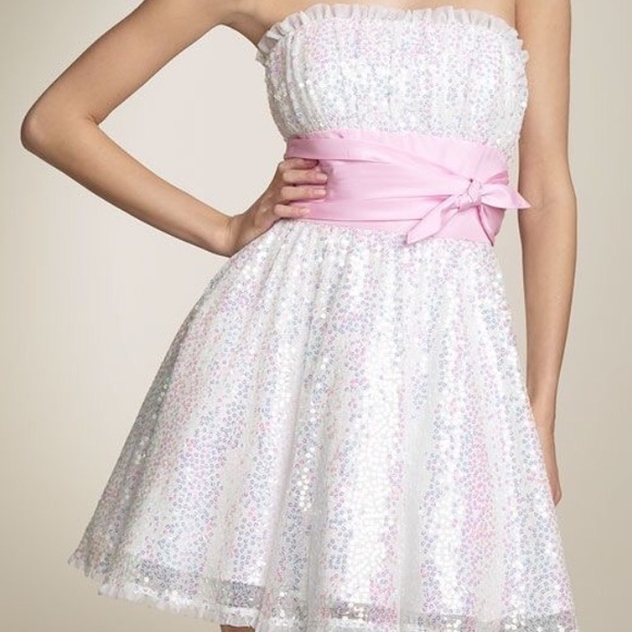 Beautiful Betsey Johnson Homecoming Dress