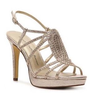 Adrianna Papell Boutique 'Brandy' Sandal