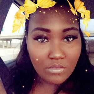 Meet your Posher, Yemi