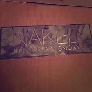 Naked Smoky Palette