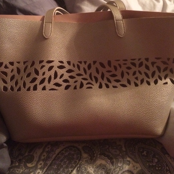 Gold tote