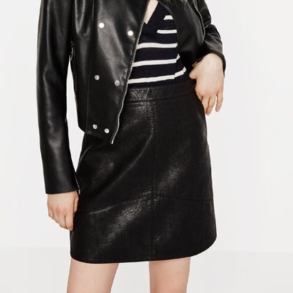 Zara faux leather skirt