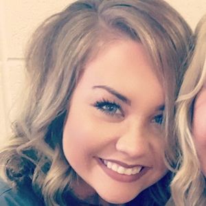 Meet your Posher, Melanie