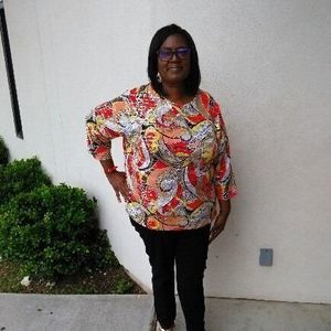 Meet your Posher, Denise