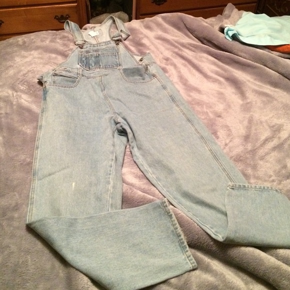 Denim bib overhauls