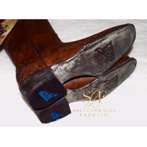 Sold out - Picture 3 of 4