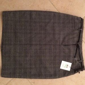NWT CALVIN KLEIN PLAID SKIRT
