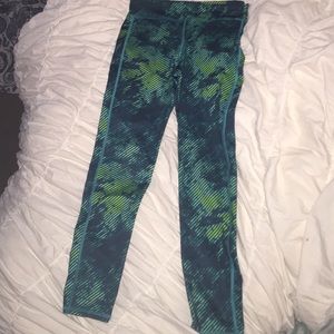 Athletic green leggings