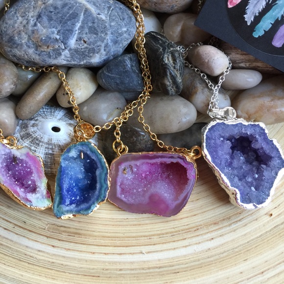 Sale! HP 11/17! Half Geode Druzy Pendant Necklace - Picture 4 of 4