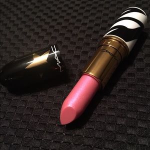 MAC Lipstick *RESERVED*