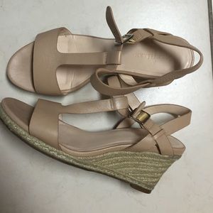 COLE HAAN NUDE WEDGE 6.5